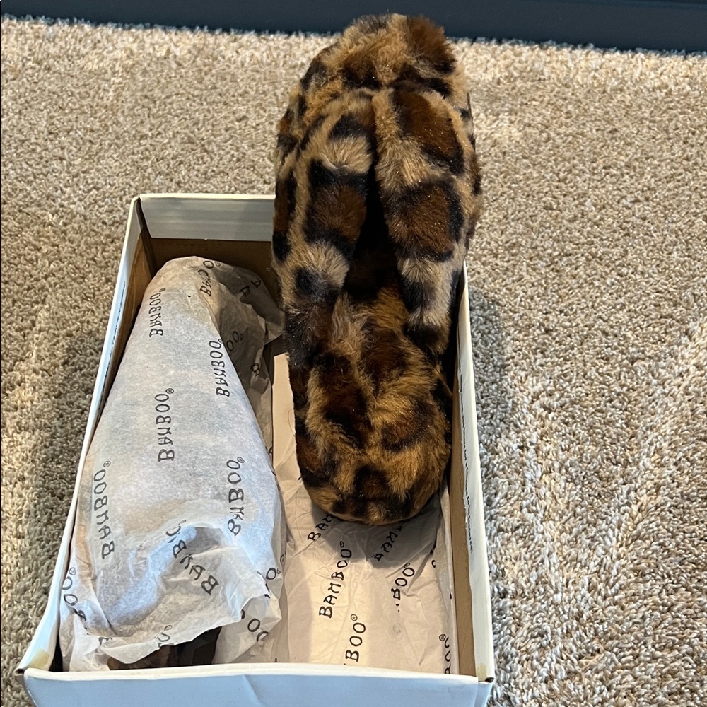 BAMBOO Leopard Print Fur Slippers